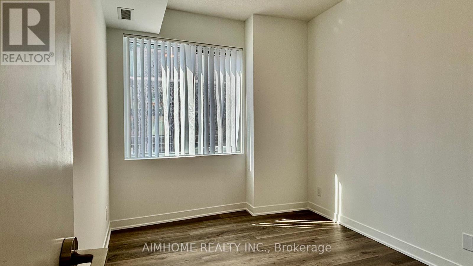 915 - 180 Front Street E, Toronto, Ontario  M5A 0A9 - Photo 11 - C12832276