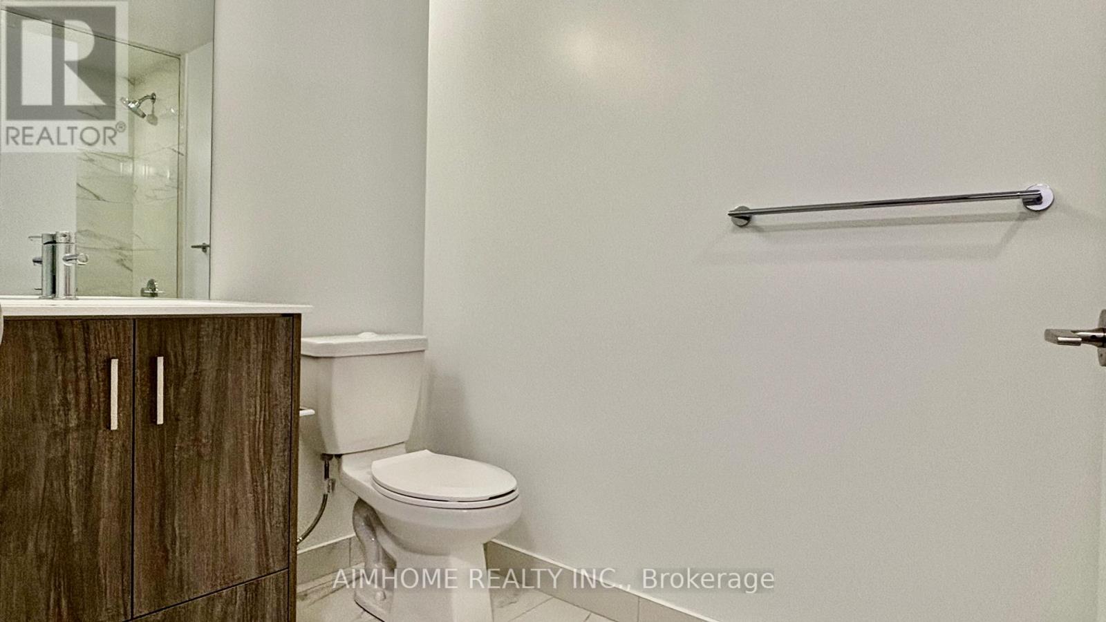 915 - 180 Front Street E, Toronto, Ontario  M5A 0A9 - Photo 15 - C12832276