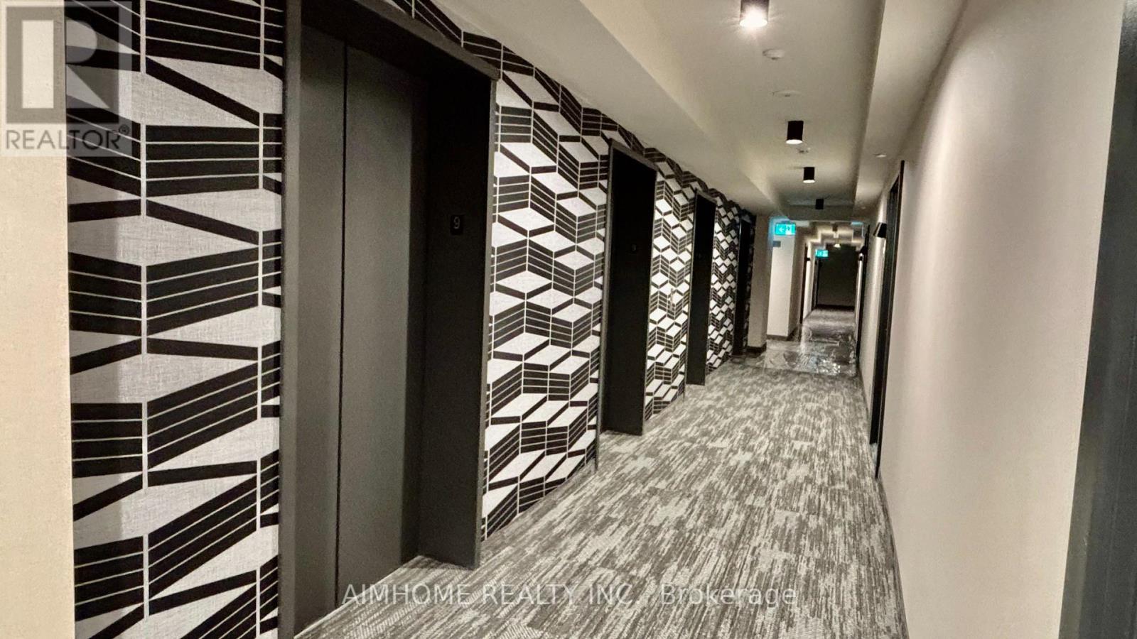 915 - 180 Front Street E, Toronto, Ontario  M5A 0A9 - Photo 3 - C12832276