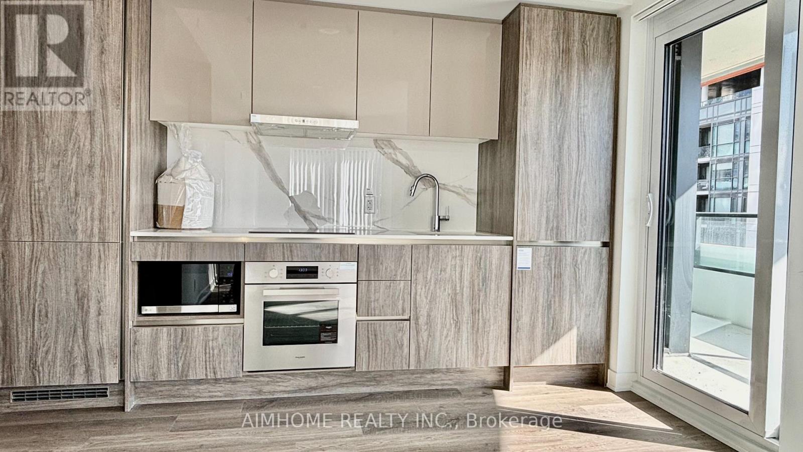 915 - 180 Front Street E, Toronto, Ontario  M5A 0A9 - Photo 6 - C12832276