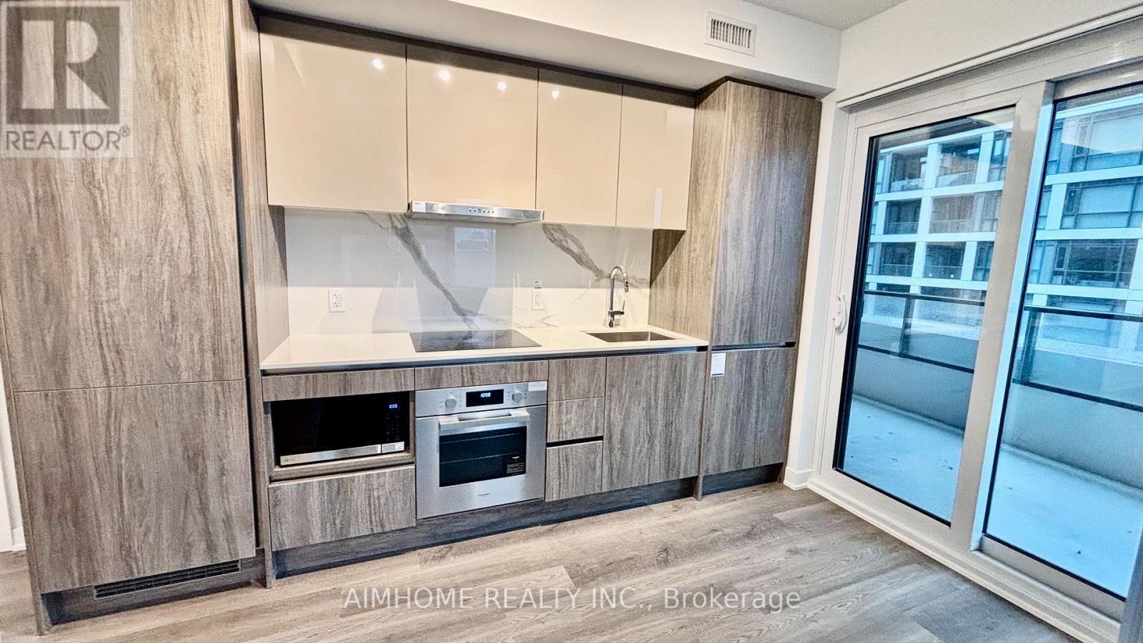 915 - 180 Front Street E, Toronto, Ontario  M5A 0A9 - Photo 8 - C12832276