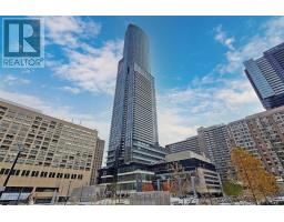 6416 - 388 YONGE STREET, Toronto, Ontario