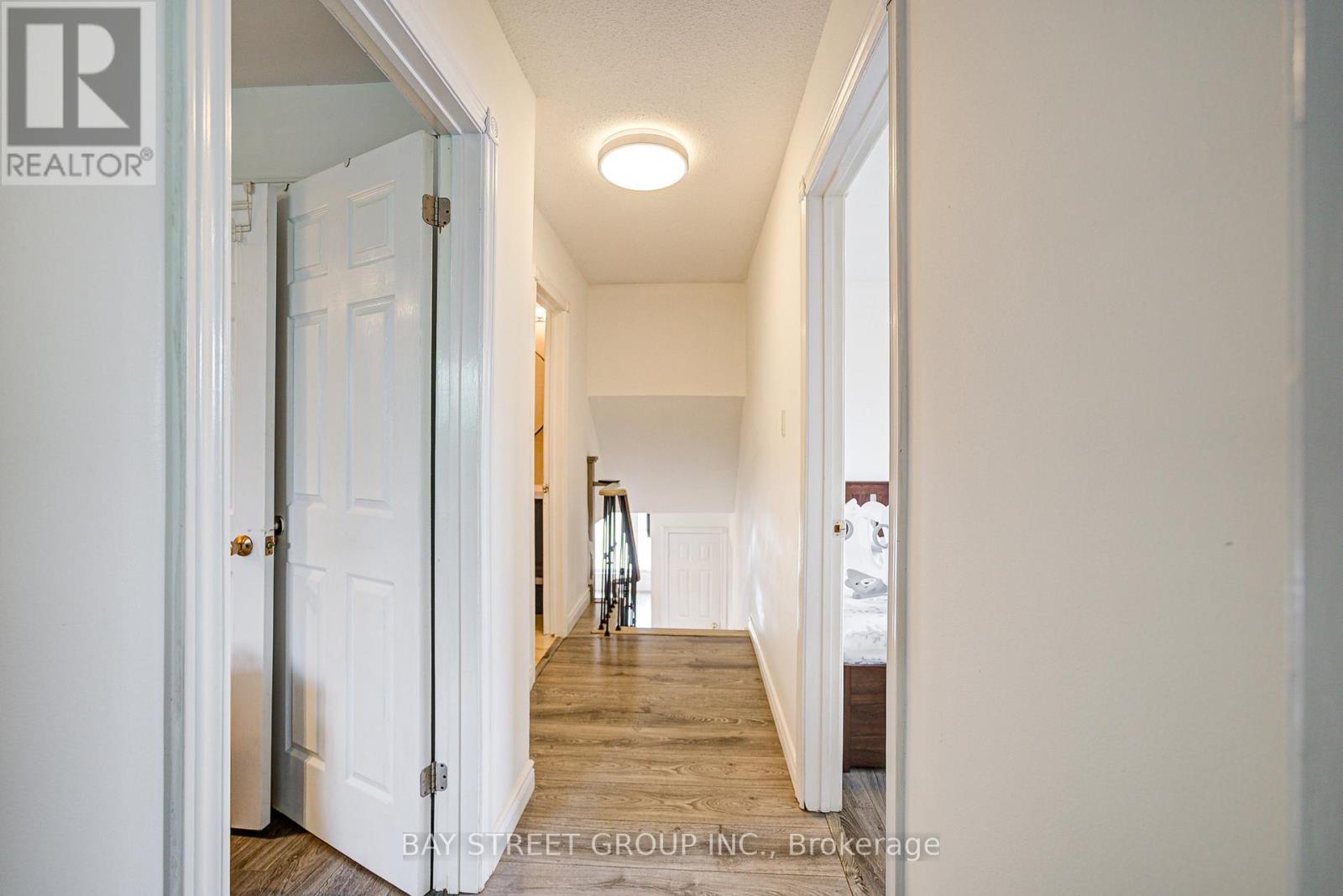 64 Rakewood Crescent, Toronto, Ontario  M1V 1M7 - Photo 13 - E12832272