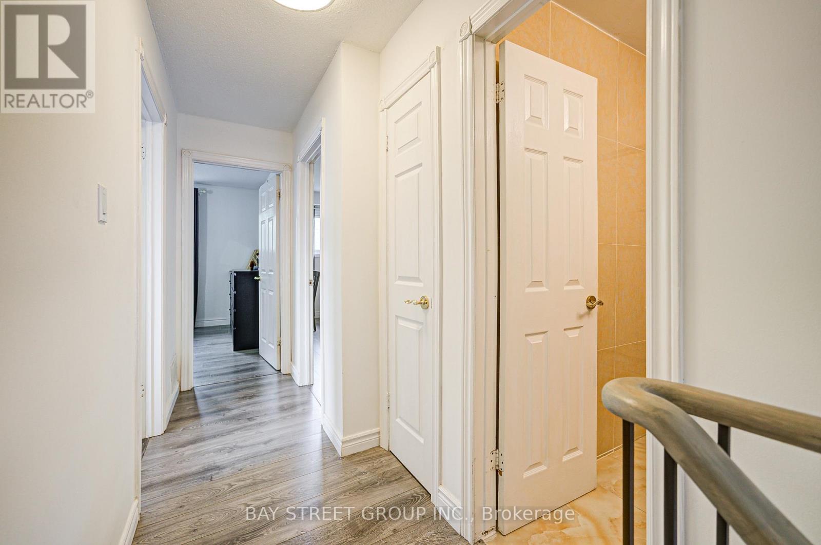 64 Rakewood Crescent, Toronto, Ontario  M1V 1M7 - Photo 14 - E12832272