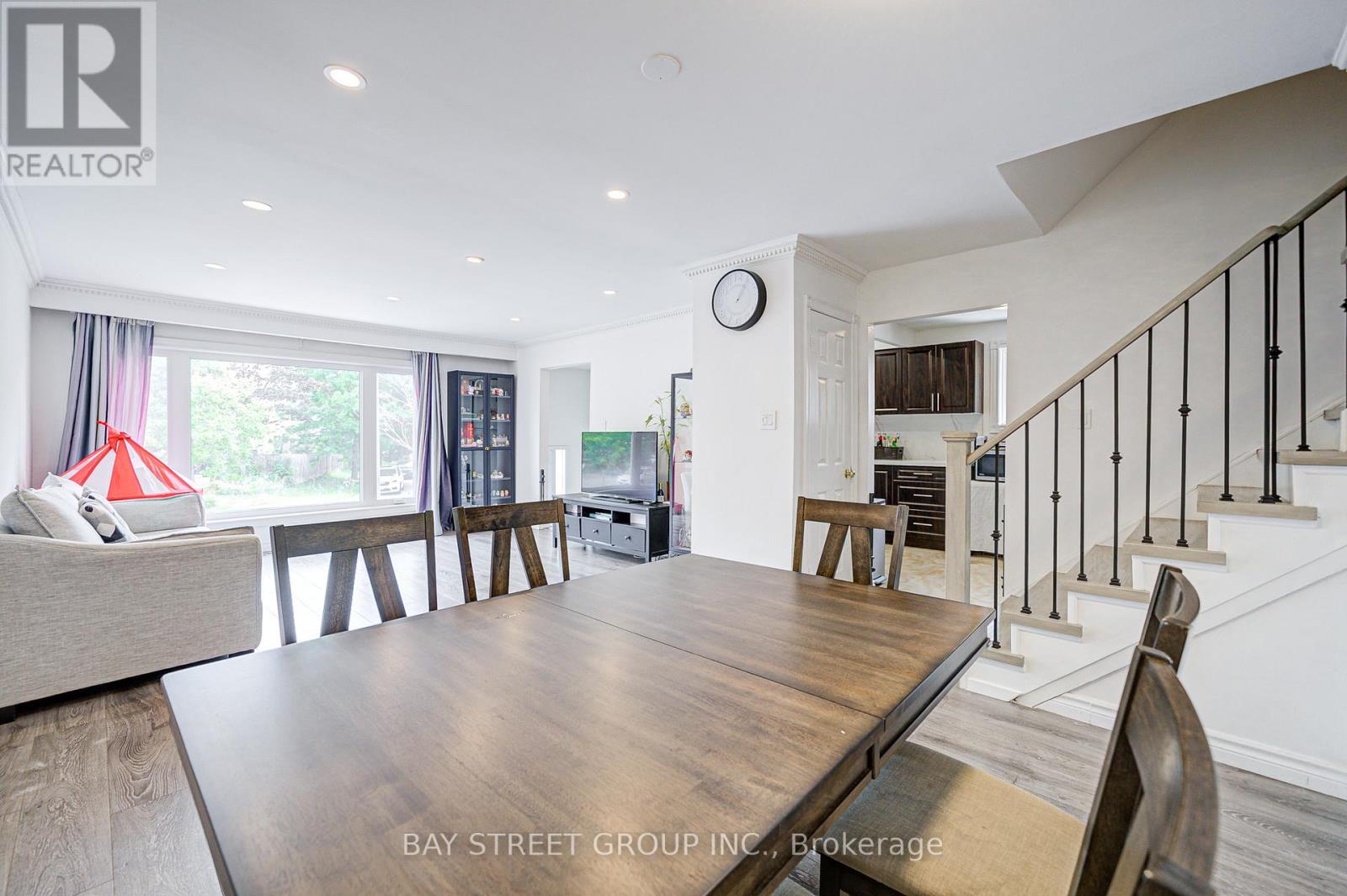 64 Rakewood Crescent, Toronto, Ontario  M1V 1M7 - Photo 8 - E12832272