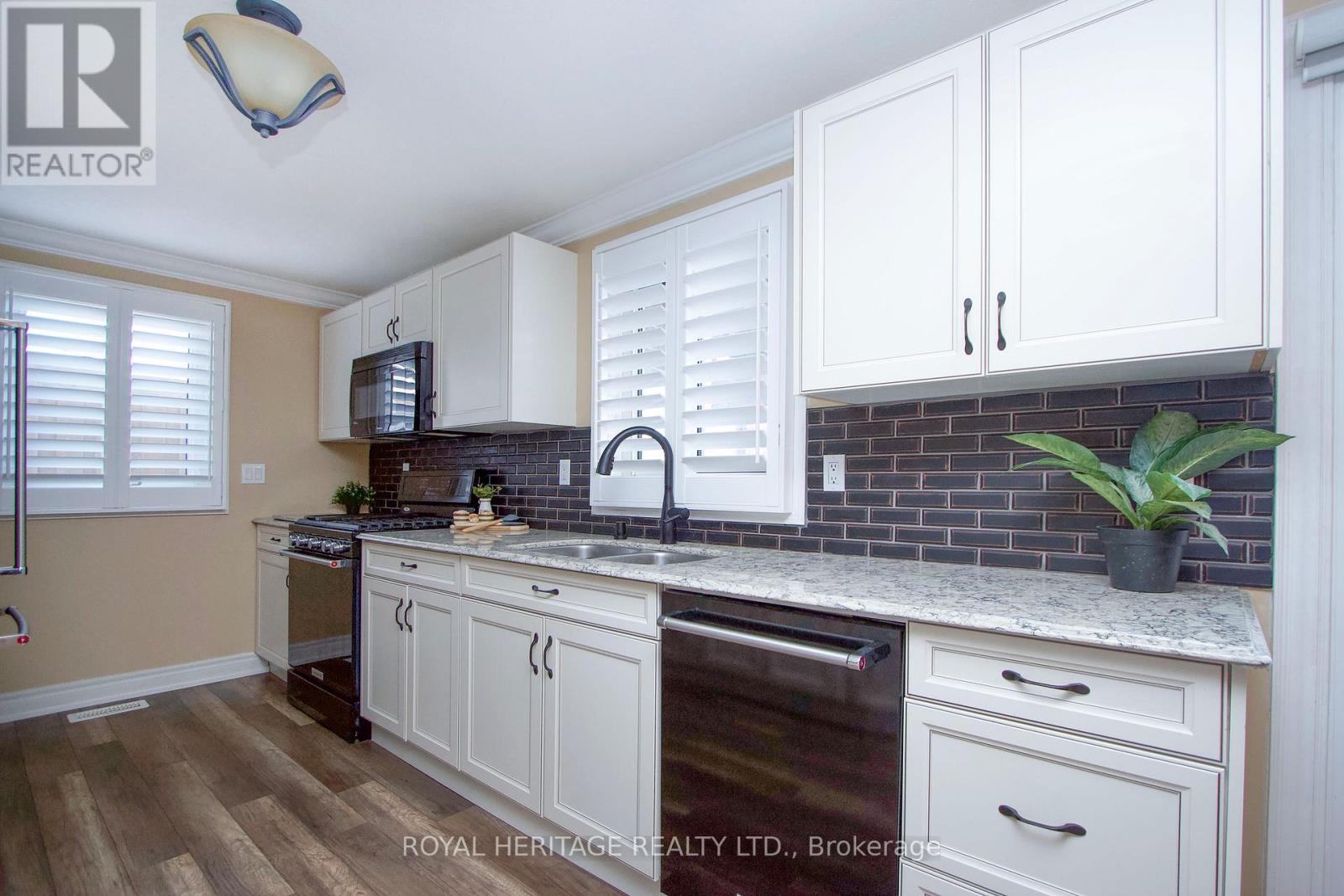 11 Heritage Lane, Clarington, Ontario  L1B 1A5 - Photo 8 - E12832302