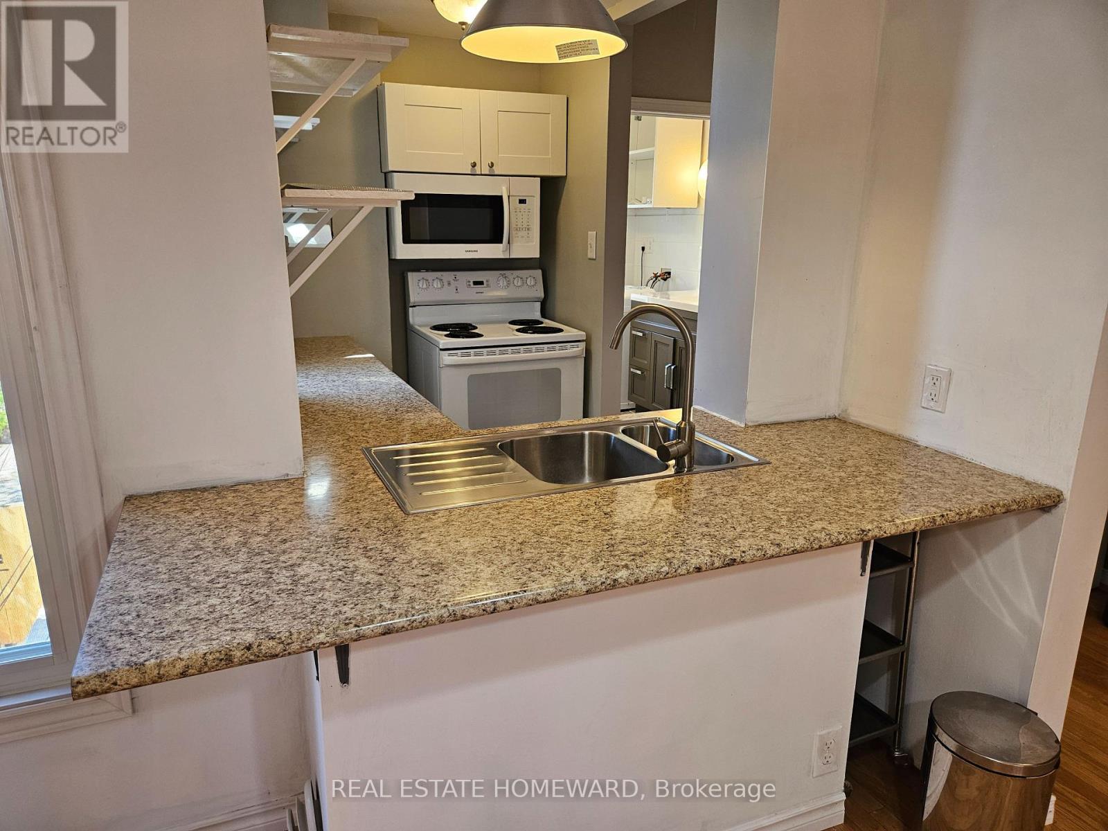 2 - 60 Hamilton Street, Toronto, Ontario  M4M 2C8 - Photo 11 - E12832332