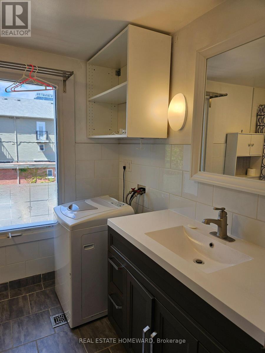 2 - 60 Hamilton Street, Toronto, Ontario  M4M 2C8 - Photo 17 - E12832332