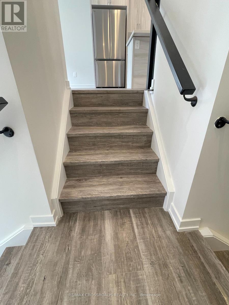 23 Mermot Lane, Richmond Hill, Ontario  L4B 0J5 - Photo 10 - N12832284