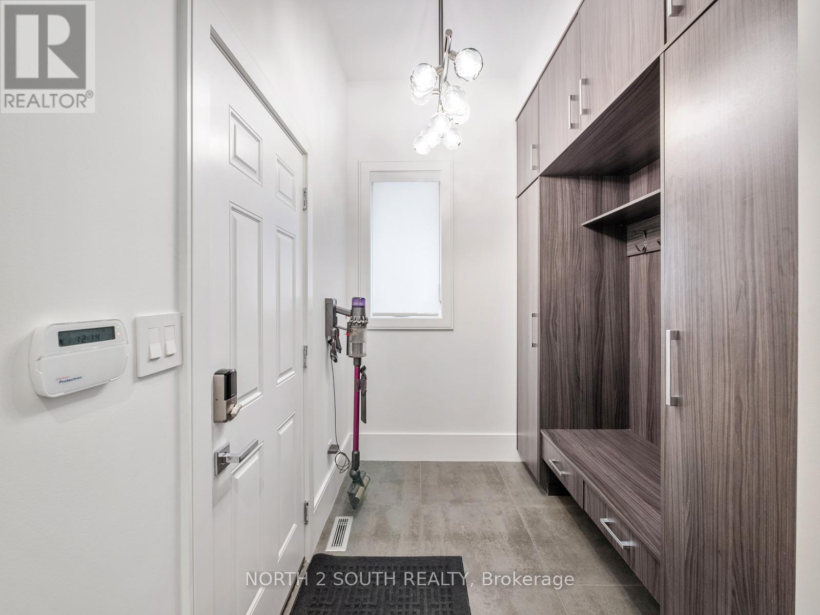 36 Kylemount Court, Vaughan, Ontario  L4J 0J4 - Photo 19 - N12832310