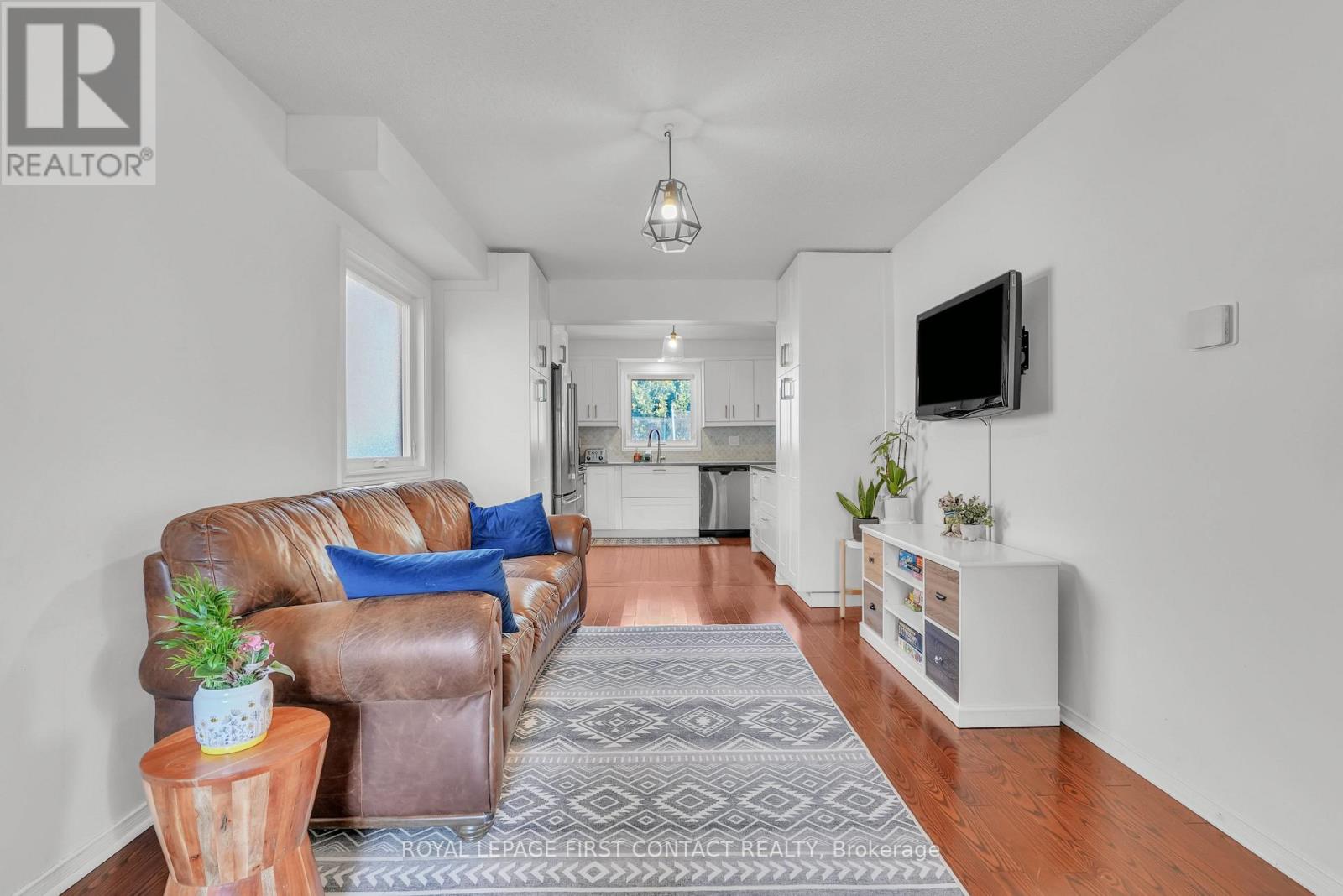 195 Billings Crescent, Newmarket, Ontario  L3Y 7Y5 - Photo 7 - N12832346