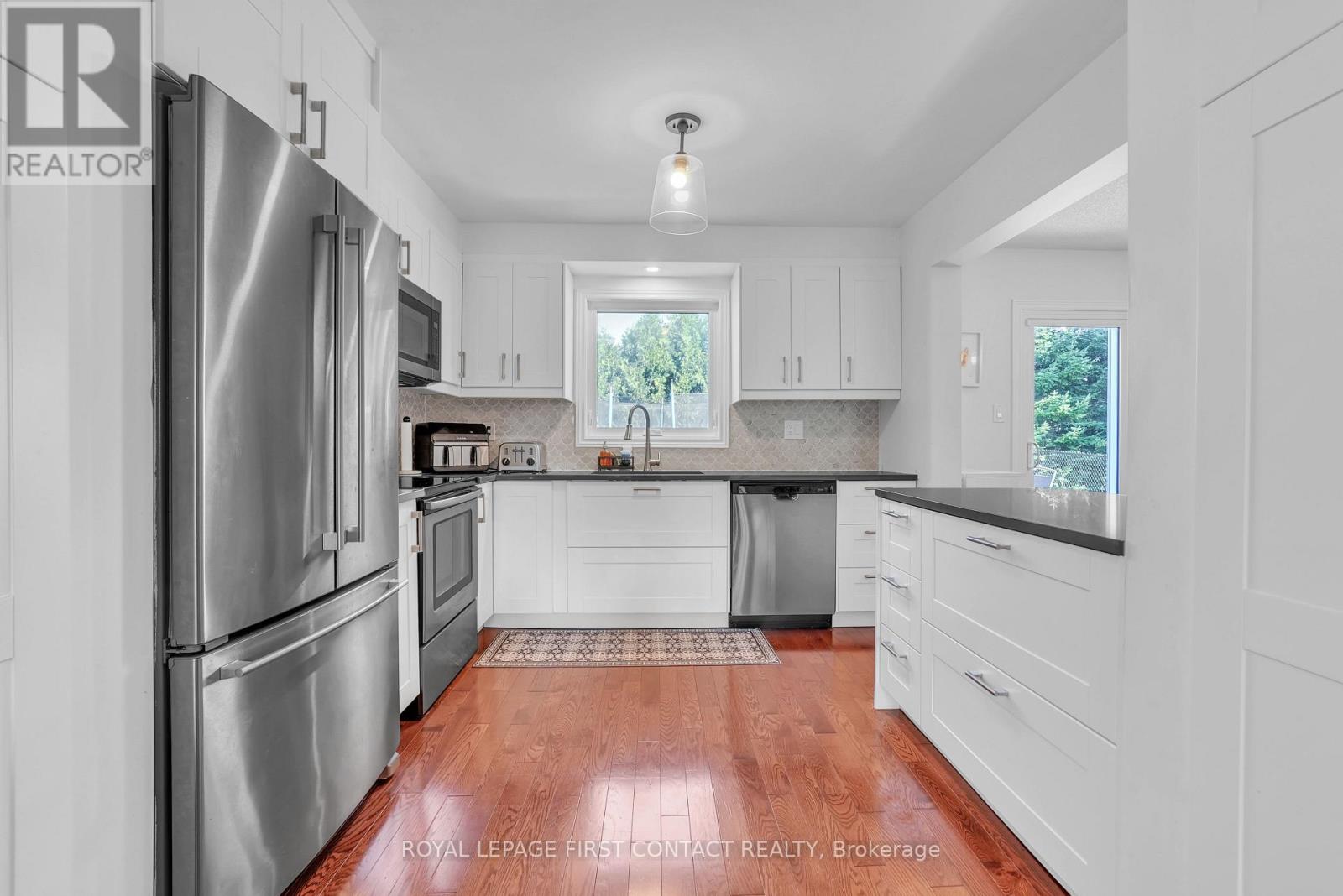 195 Billings Crescent, Newmarket, Ontario  L3Y 7Y5 - Photo 9 - N12832346