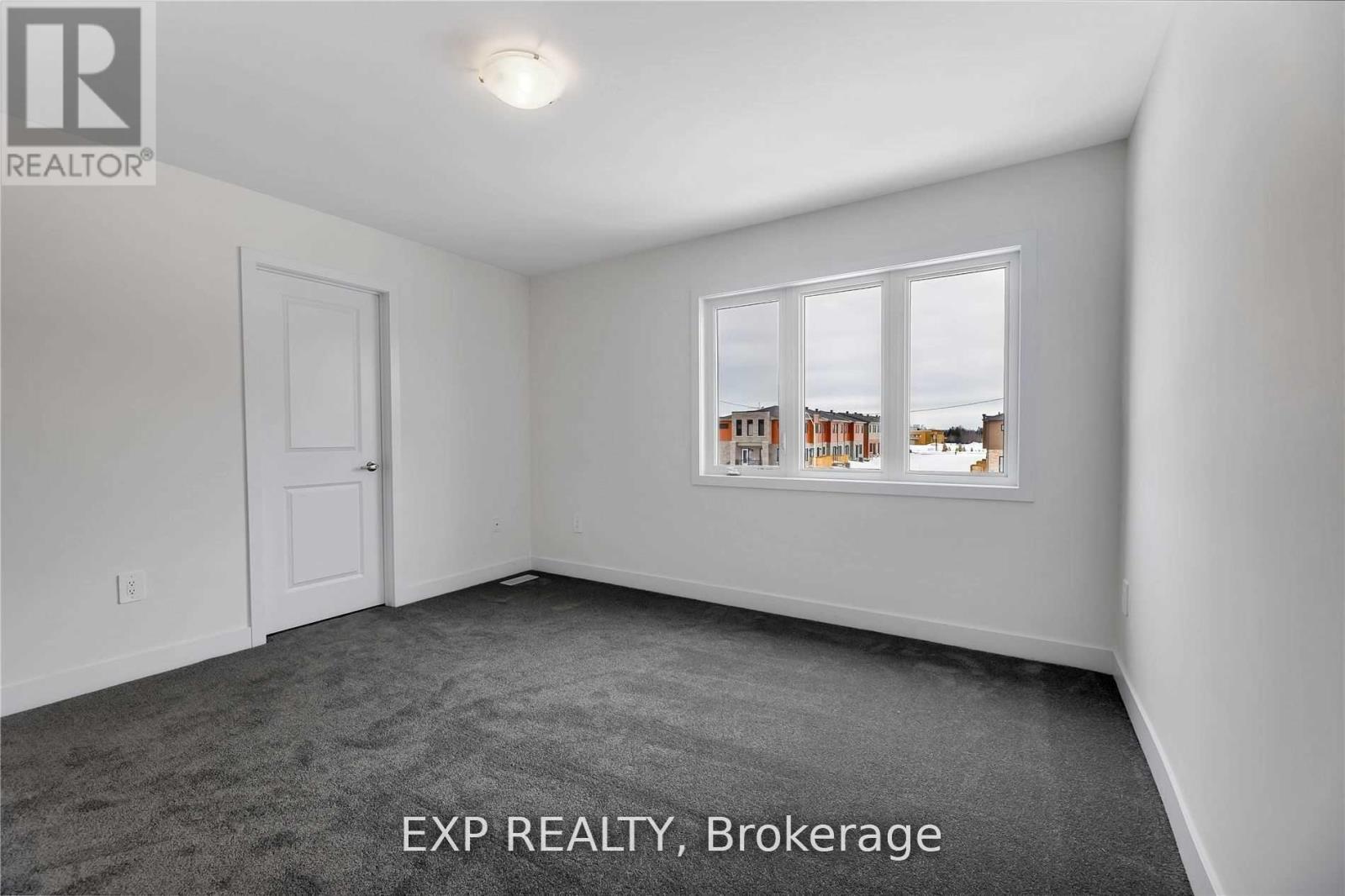 11 Evergreen Terrace, Barrie (Painswick South), Ontario  L9J 0M6 - Photo 16 - S12832258