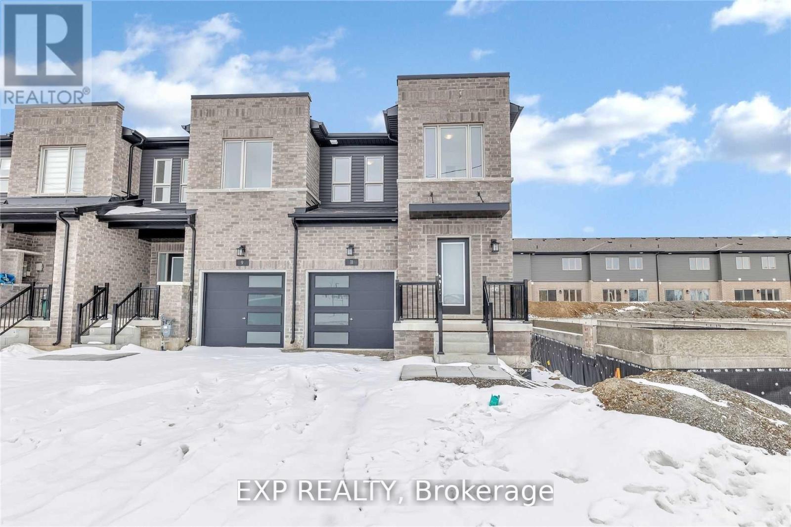 11 Evergreen Terrace, Barrie (Painswick South), Ontario  L9J 0M6 - Photo 25 - S12832258