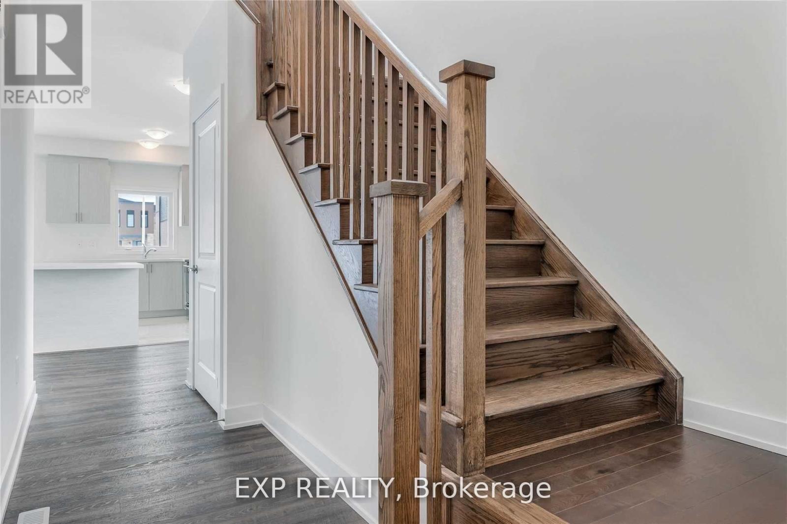 11 Evergreen Terrace, Barrie (Painswick South), Ontario  L9J 0M6 - Photo 4 - S12832258