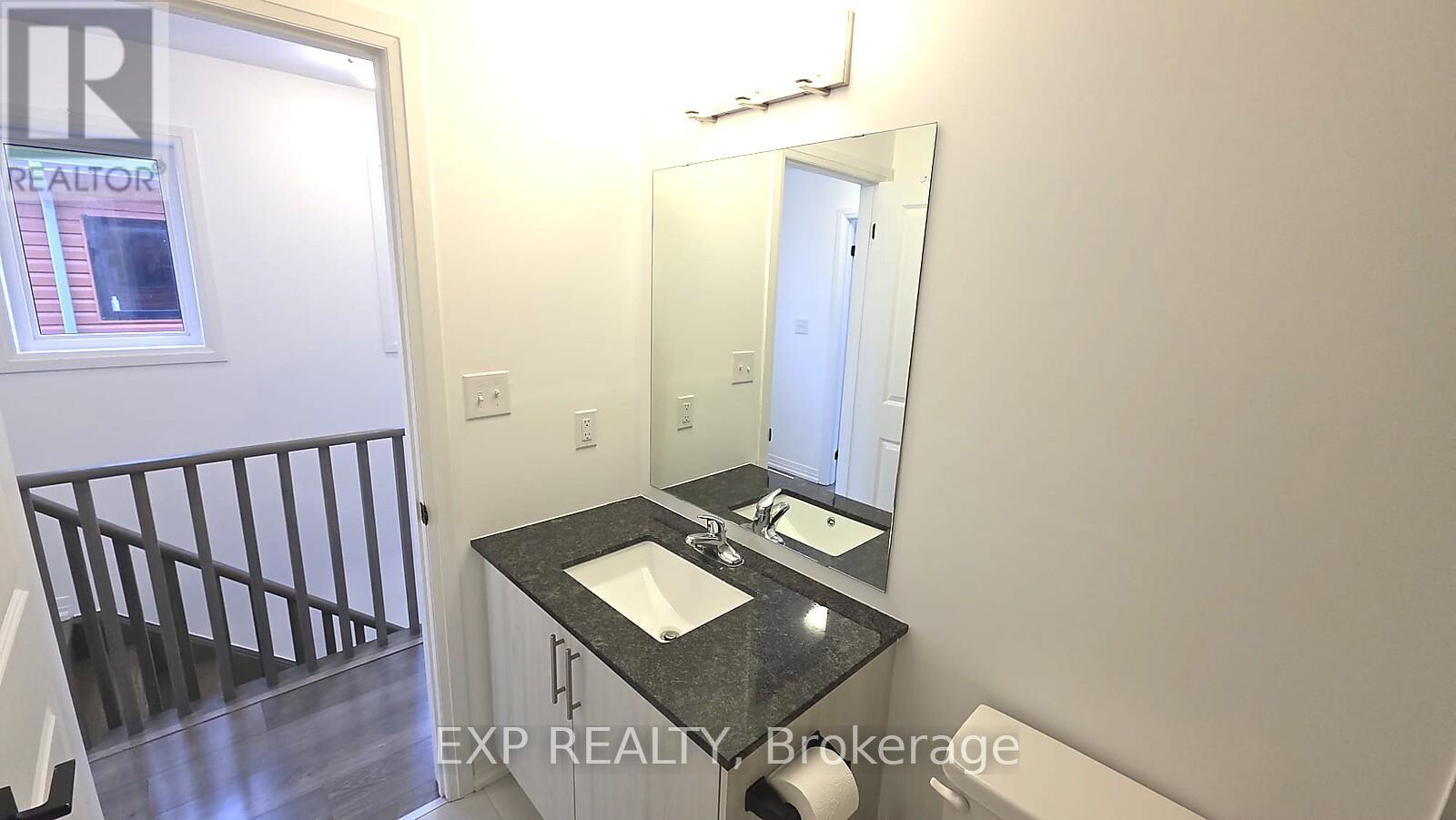 111 Fairlane Avenue, Barrie, Ontario  L9J 0M5 - Photo 15 - S12832290