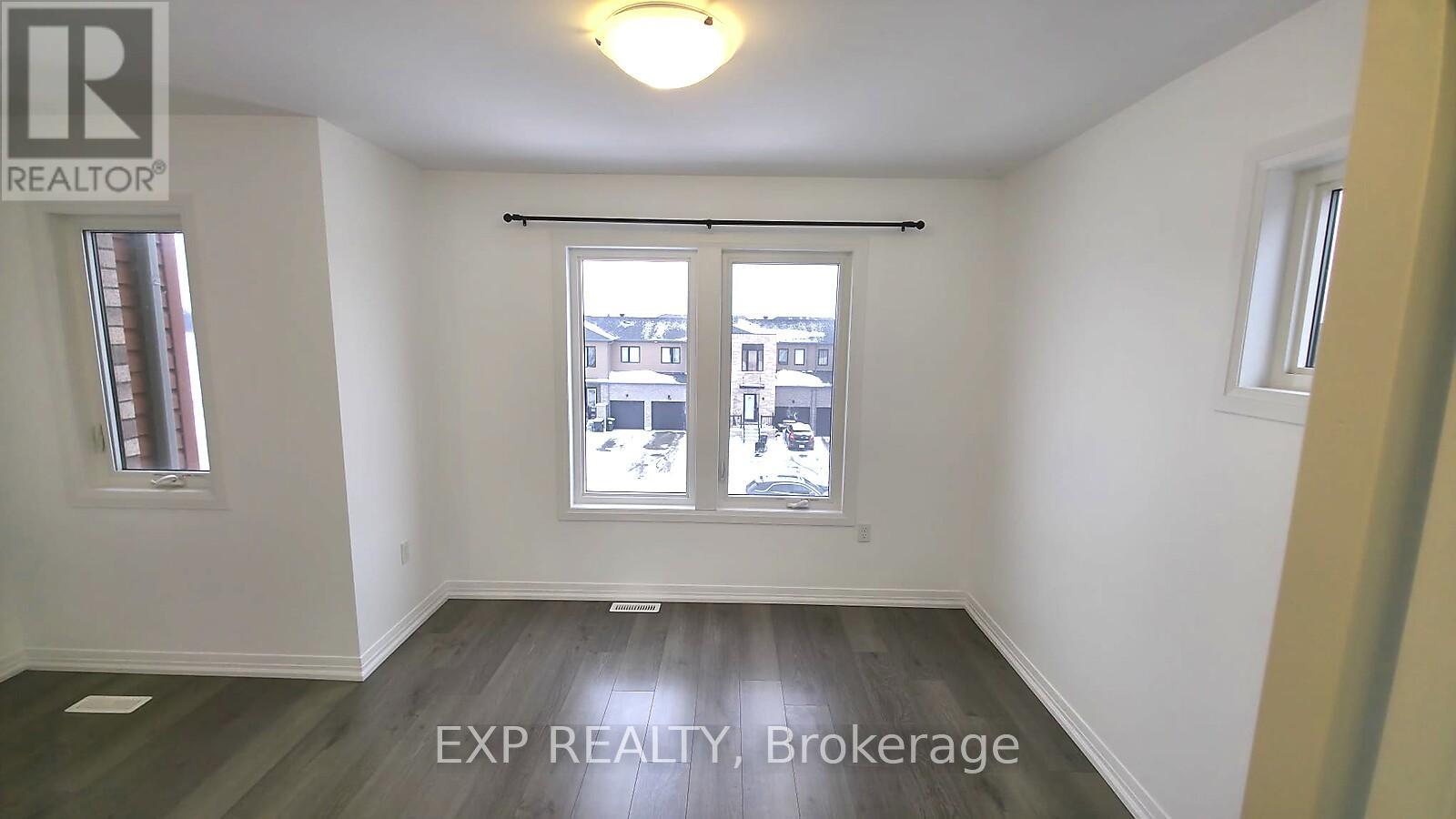 111 Fairlane Avenue, Barrie, Ontario  L9J 0M5 - Photo 21 - S12832290