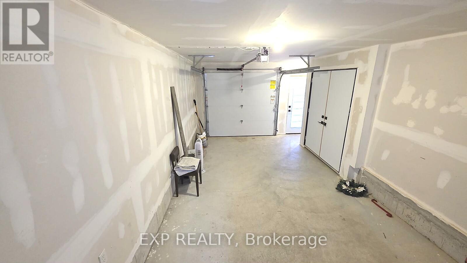 111 Fairlane Avenue, Barrie, Ontario  L9J 0M5 - Photo 23 - S12832290