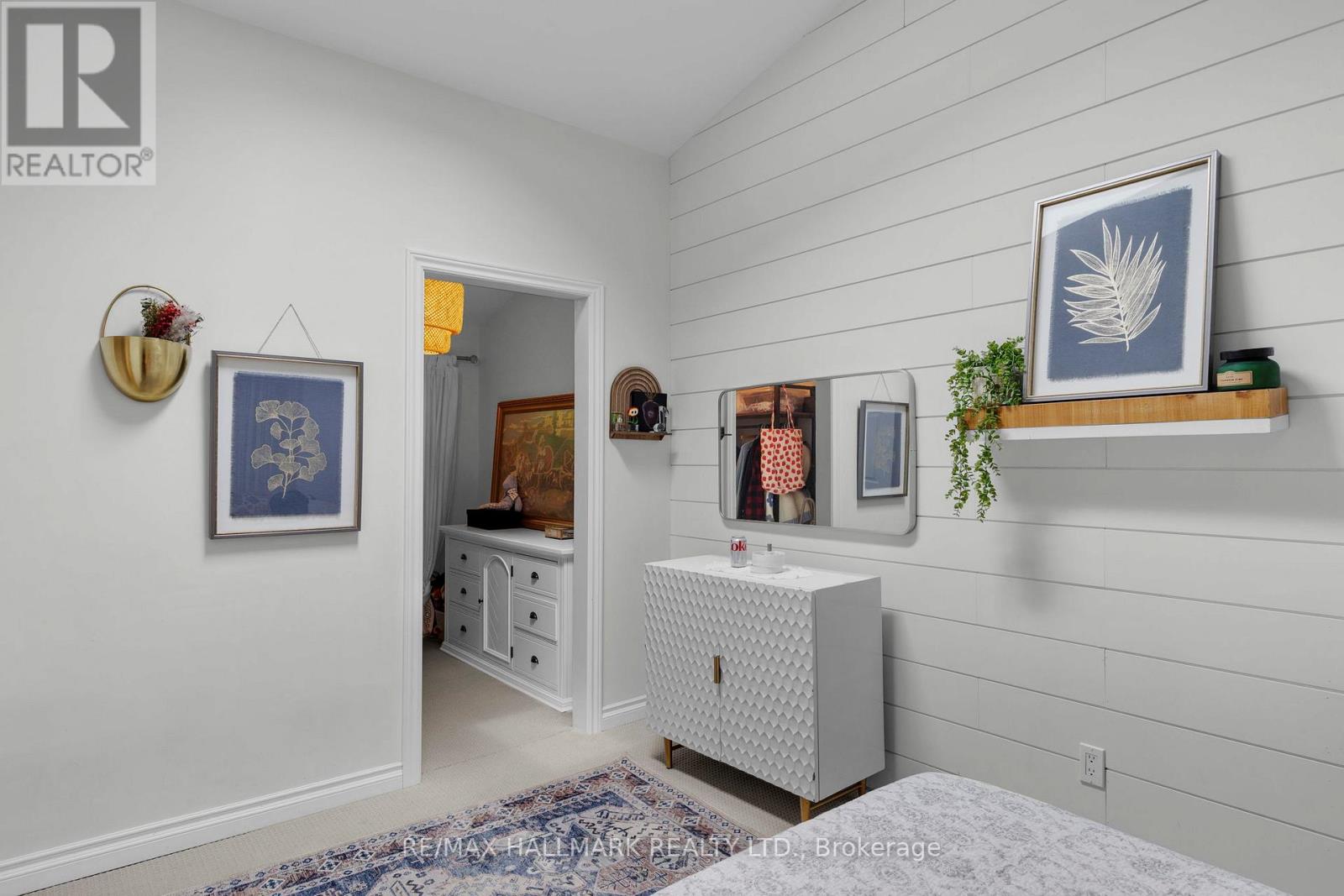 95 Lake Avenue, Ramara (Brechin), Ontario  L0K 1B0 - Photo 17 - S12832324