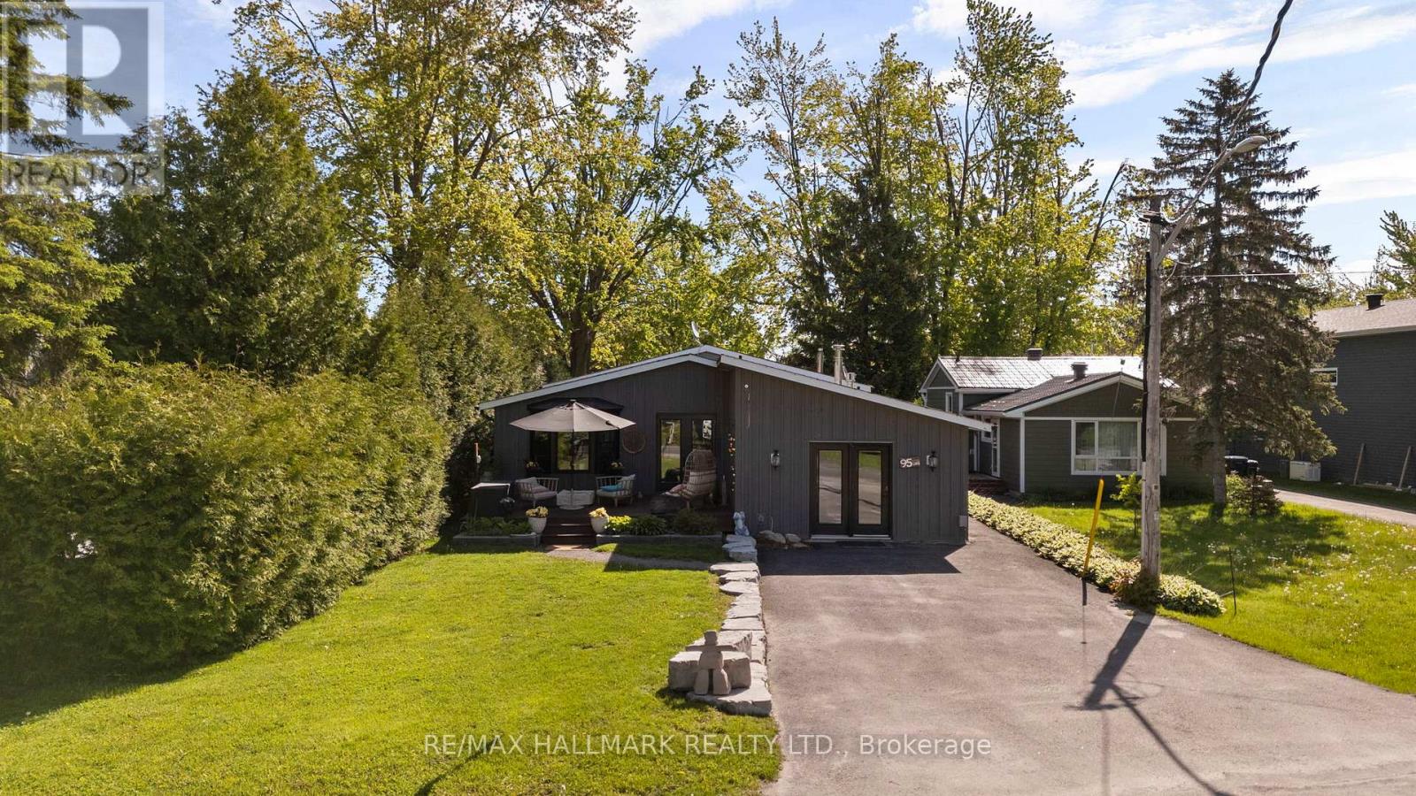 95 Lake Avenue, Ramara (Brechin), Ontario  L0K 1B0 - Photo 32 - S12832324