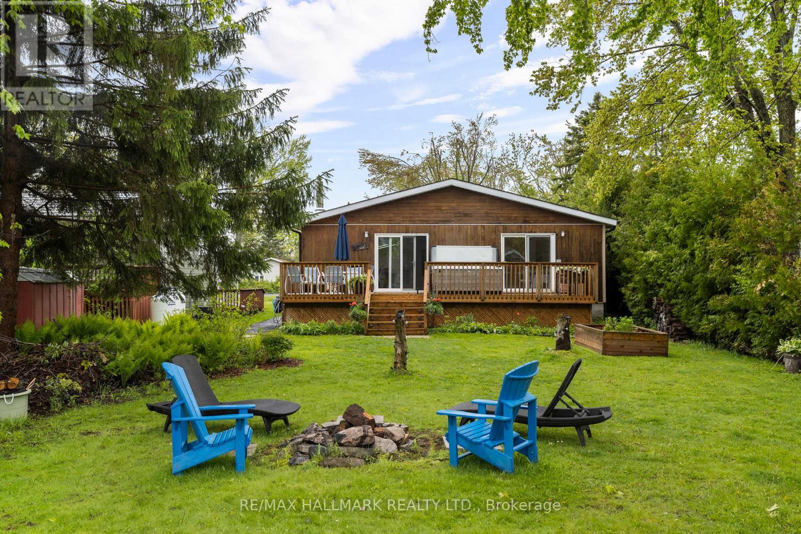 95 Lake Avenue, Ramara (Brechin), Ontario  L0K 1B0 - Photo 33 - S12832324