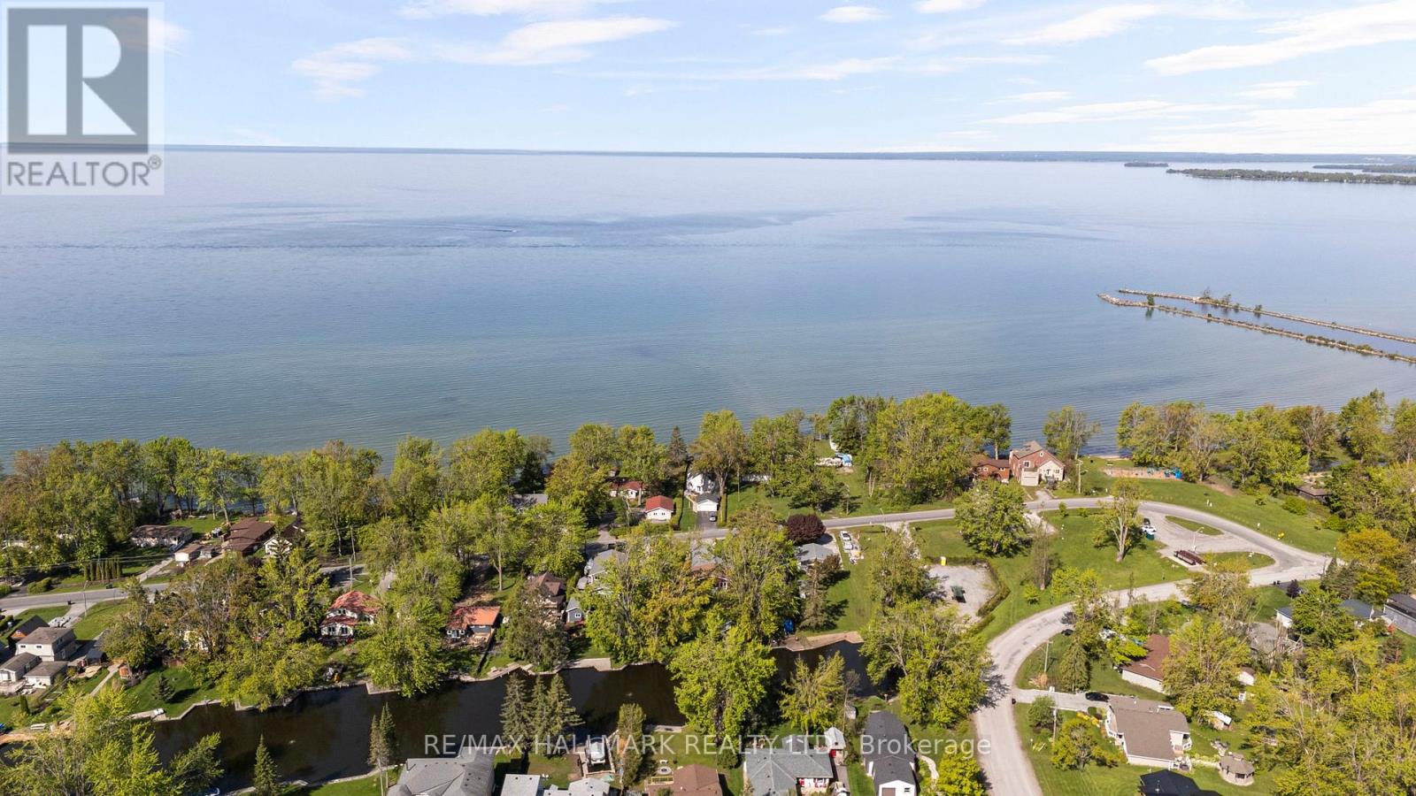 95 Lake Avenue, Ramara (Brechin), Ontario  L0K 1B0 - Photo 34 - S12832324