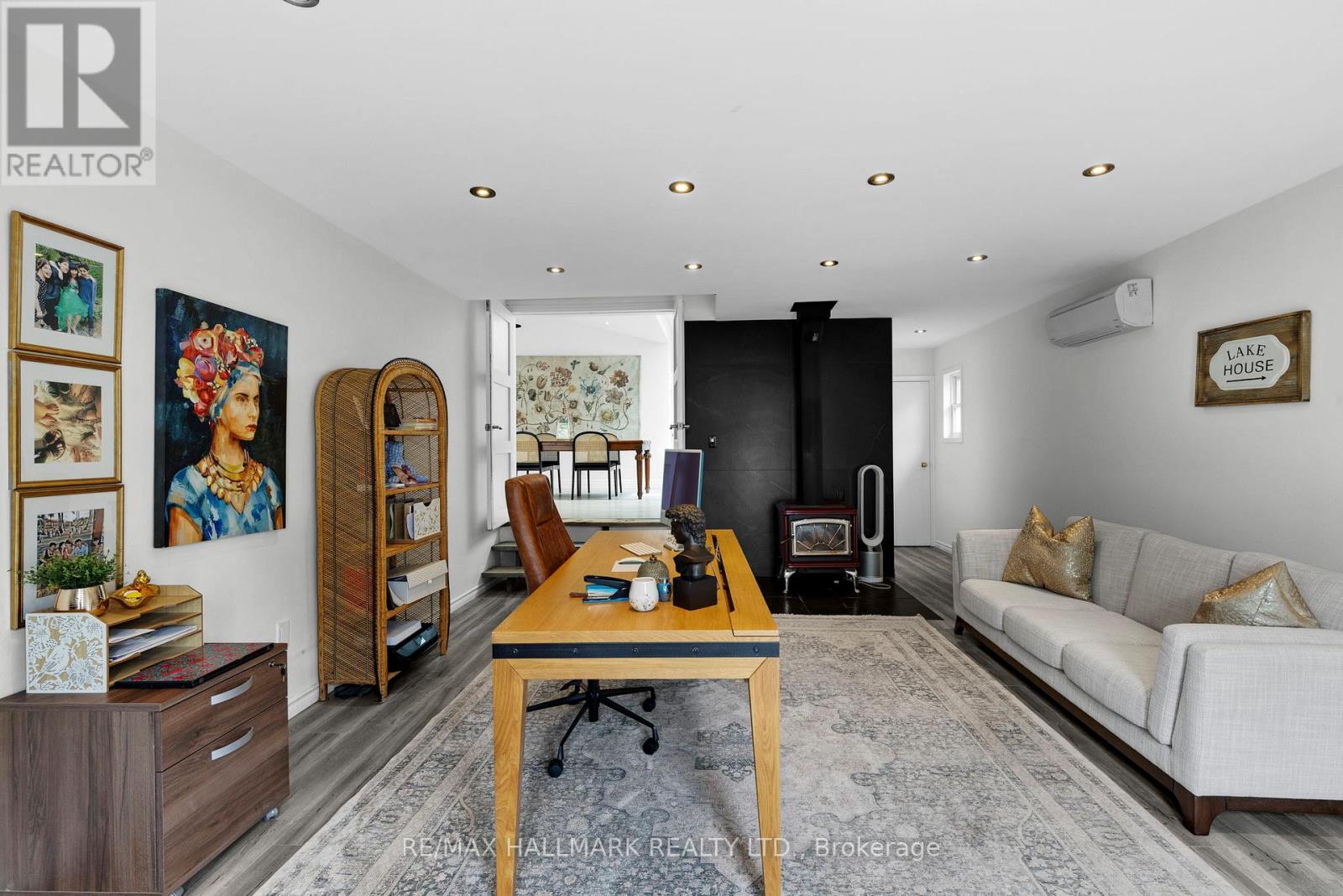 95 Lake Avenue, Ramara (Brechin), Ontario  L0K 1B0 - Photo 4 - S12832324