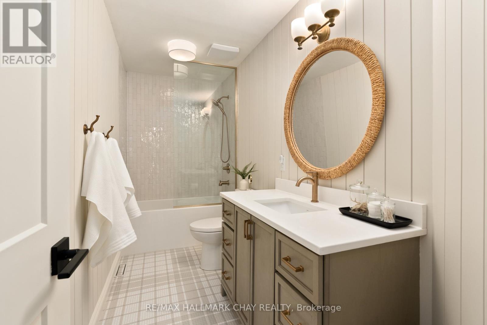 32 Forest Hill Drive, Springwater (Midhurst), Ontario  L0L 1X0 - Photo 29 - S12832380