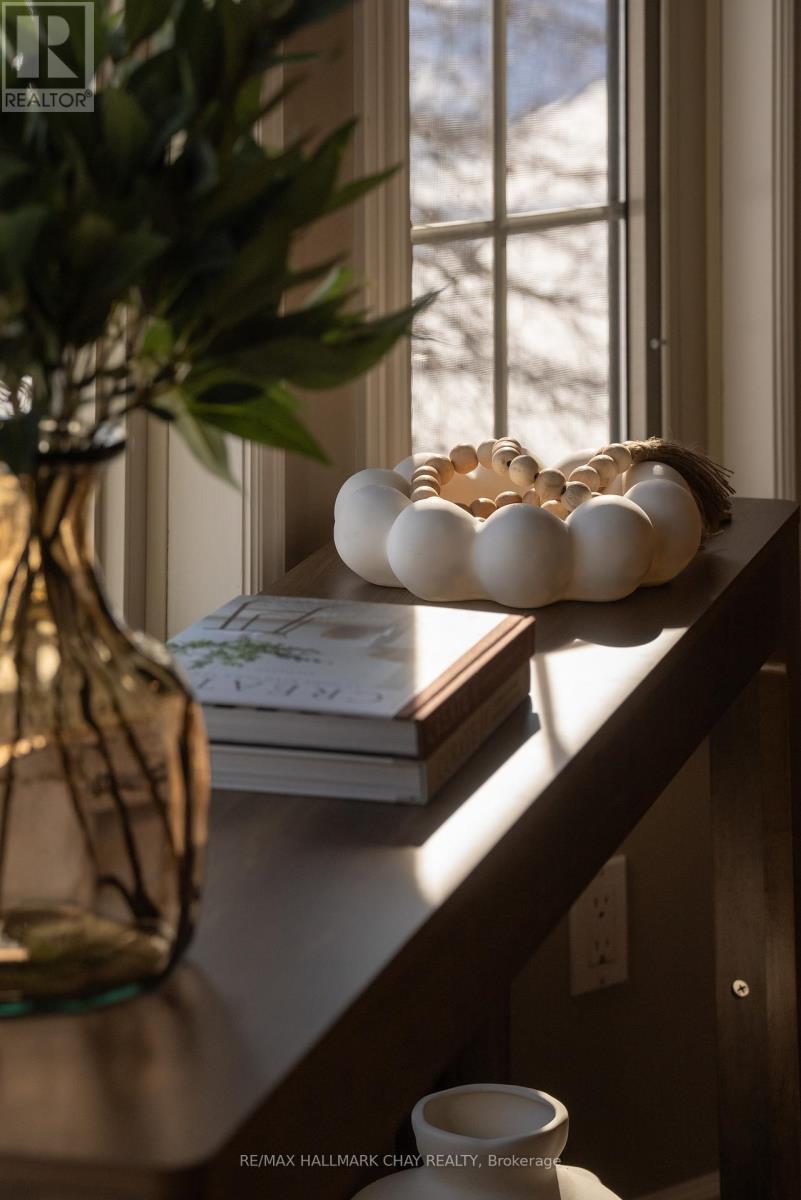 32 Forest Hill Drive, Springwater (Midhurst), Ontario  L0L 1X0 - Photo 6 - S12832380