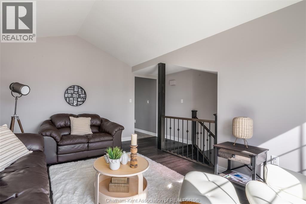 22 Myrtle Street, Ridgetown, Ontario  N0P 2C0 - Photo 7 - 25024544