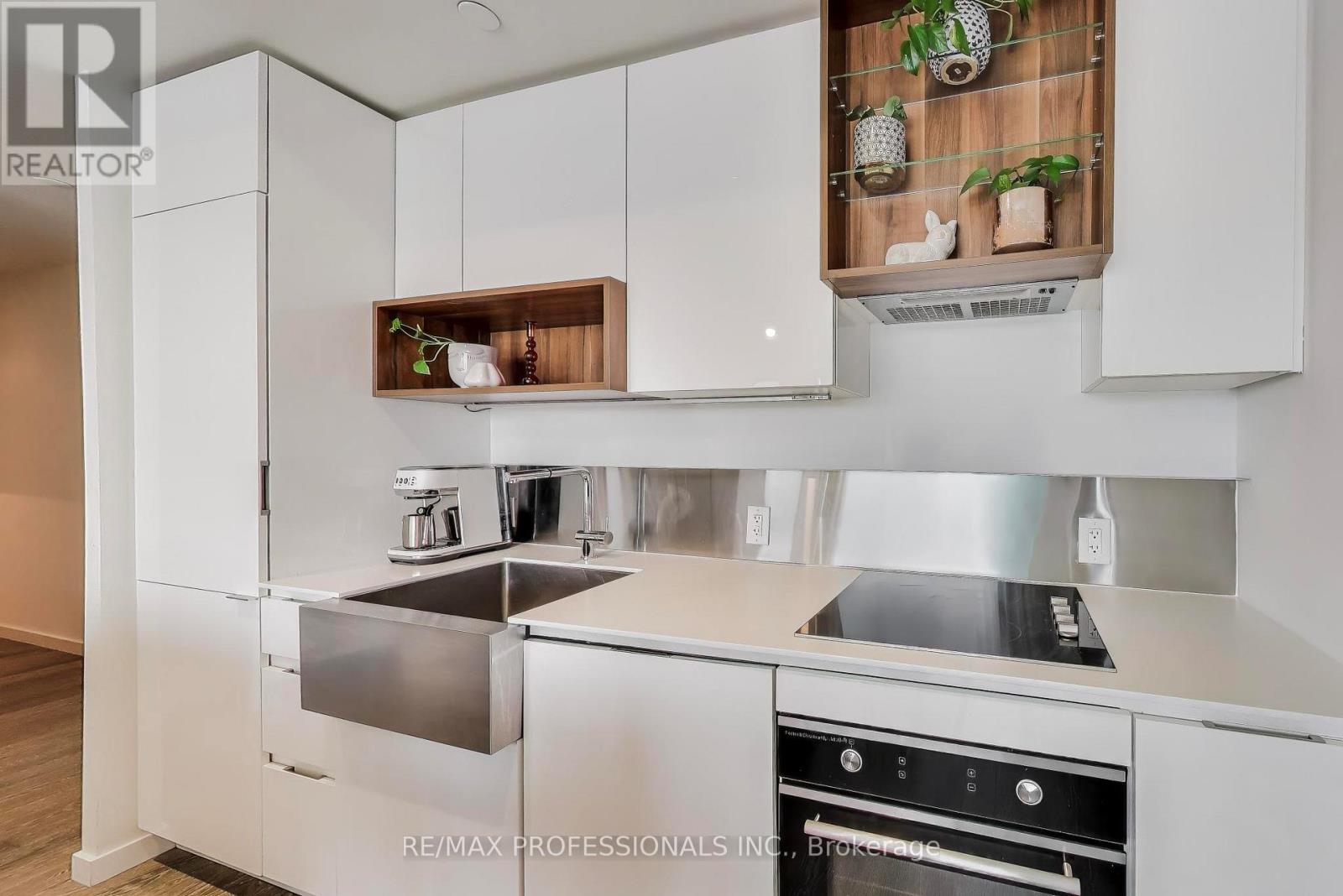 414 - 383 Sorauren Avenue, Toronto, Ontario  M6R 0A4 - Photo 16 - W12832292