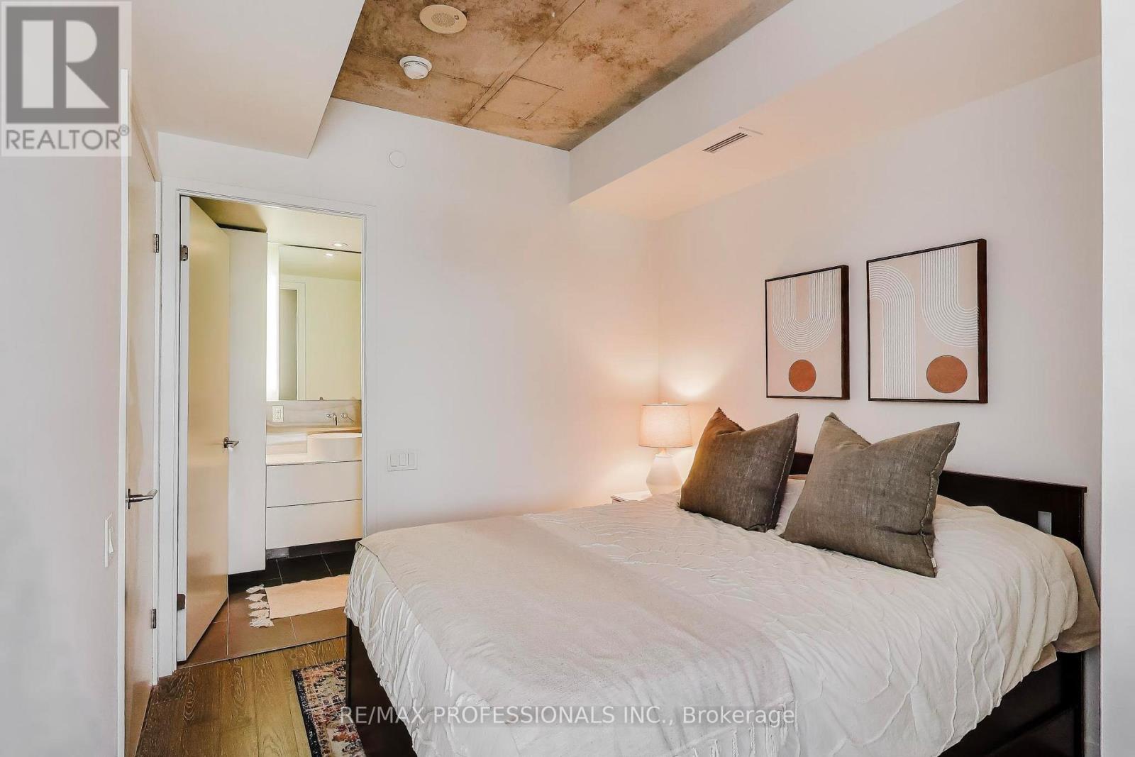 414 - 383 Sorauren Avenue, Toronto, Ontario  M6R 0A4 - Photo 19 - W12832292