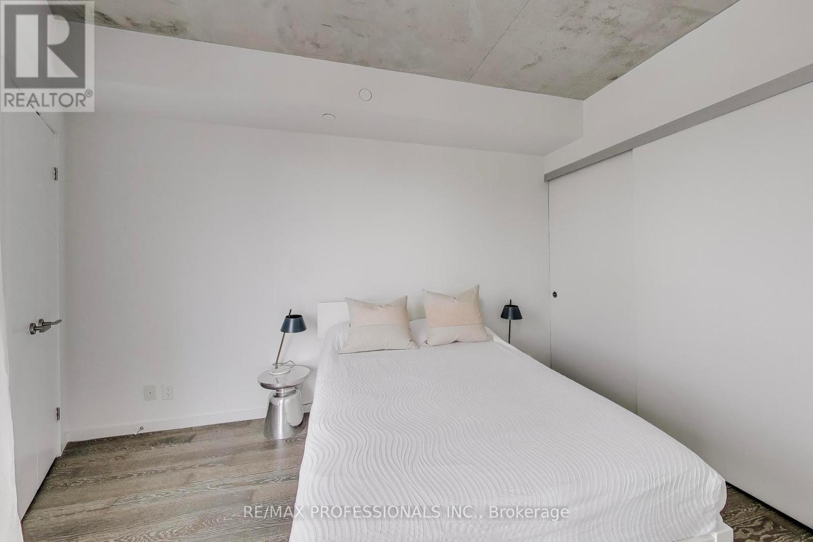 414 - 383 Sorauren Avenue, Toronto, Ontario  M6R 0A4 - Photo 21 - W12832292