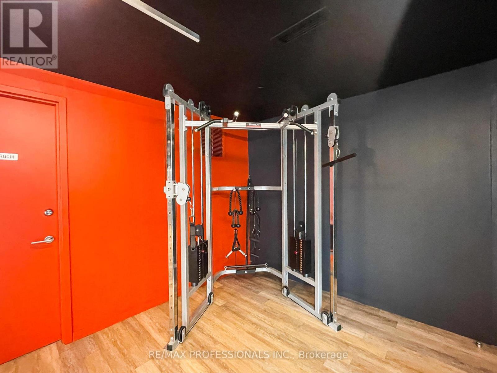 414 - 383 Sorauren Avenue, Toronto, Ontario  M6R 0A4 - Photo 32 - W12832292