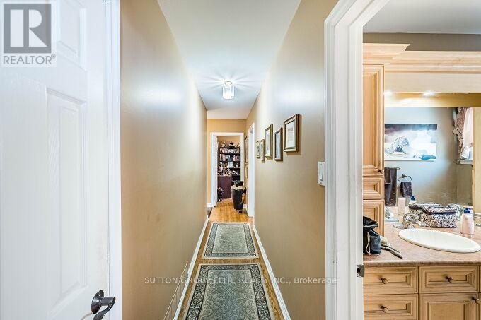 1290 Winding Trail N, Mississauga, Ontario  L4Y 2T7 - Photo 20 - W12832300