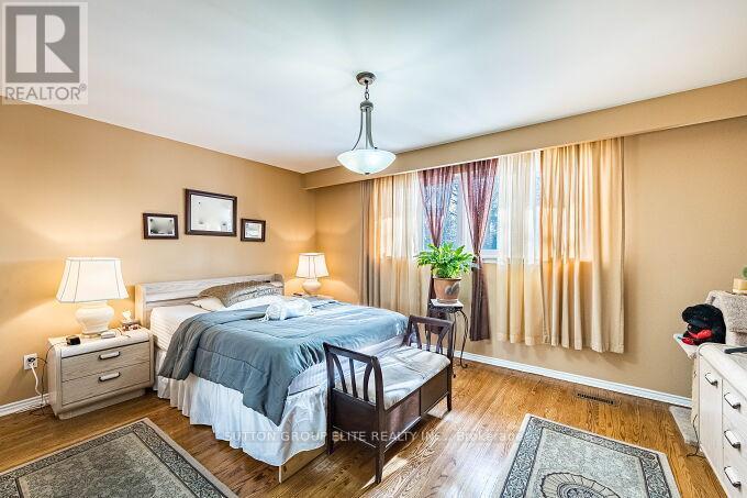 1290 Winding Trail N, Mississauga, Ontario  L4Y 2T7 - Photo 21 - W12832300