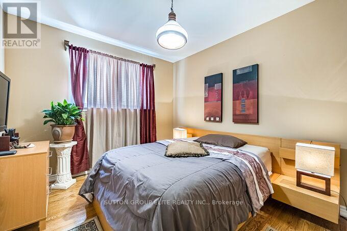 1290 Winding Trail N, Mississauga, Ontario  L4Y 2T7 - Photo 24 - W12832300