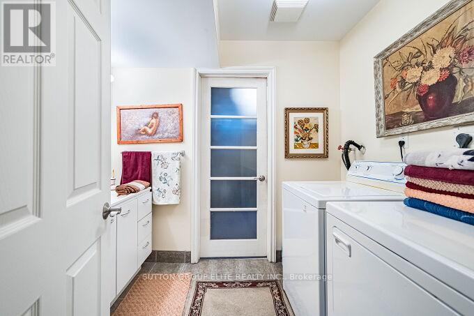 1290 Winding Trail N, Mississauga, Ontario  L4Y 2T7 - Photo 33 - W12832300