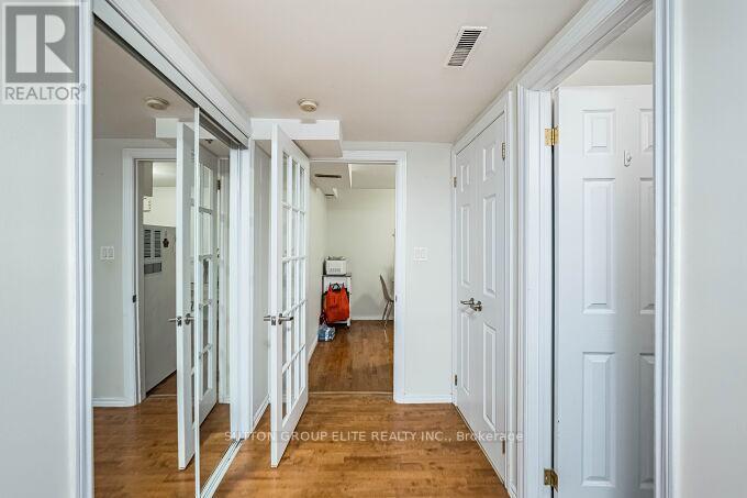 1290 Winding Trail N, Mississauga, Ontario  L4Y 2T7 - Photo 40 - W12832300