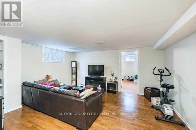 1290 Winding Trail N, Mississauga, Ontario  L4Y 2T7 - Photo 41 - W12832300