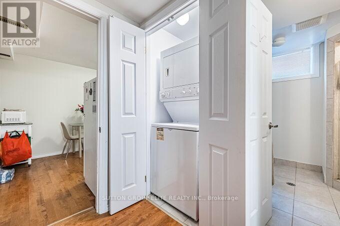 1290 Winding Trail N, Mississauga, Ontario  L4Y 2T7 - Photo 45 - W12832300