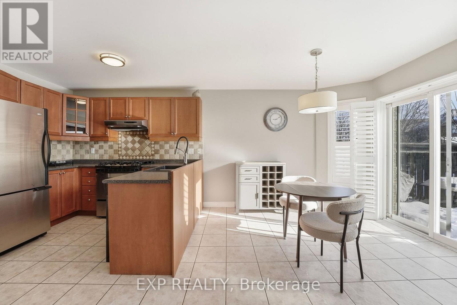 6 Flintwood Avenue, Caledon, Ontario  L7E 2W3 - Photo 10 - W12832330