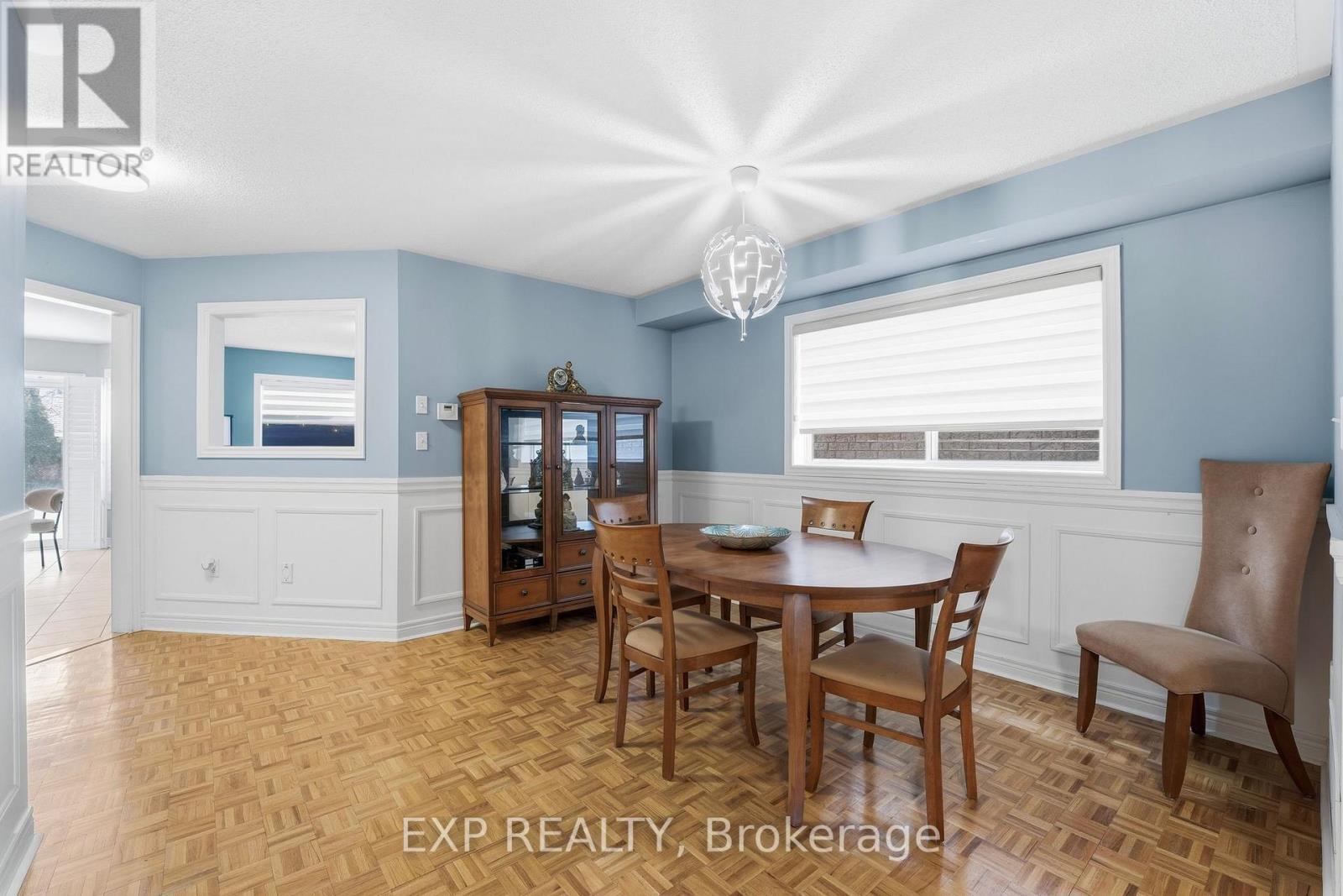 6 Flintwood Avenue, Caledon, Ontario  L7E 2W3 - Photo 6 - W12832330