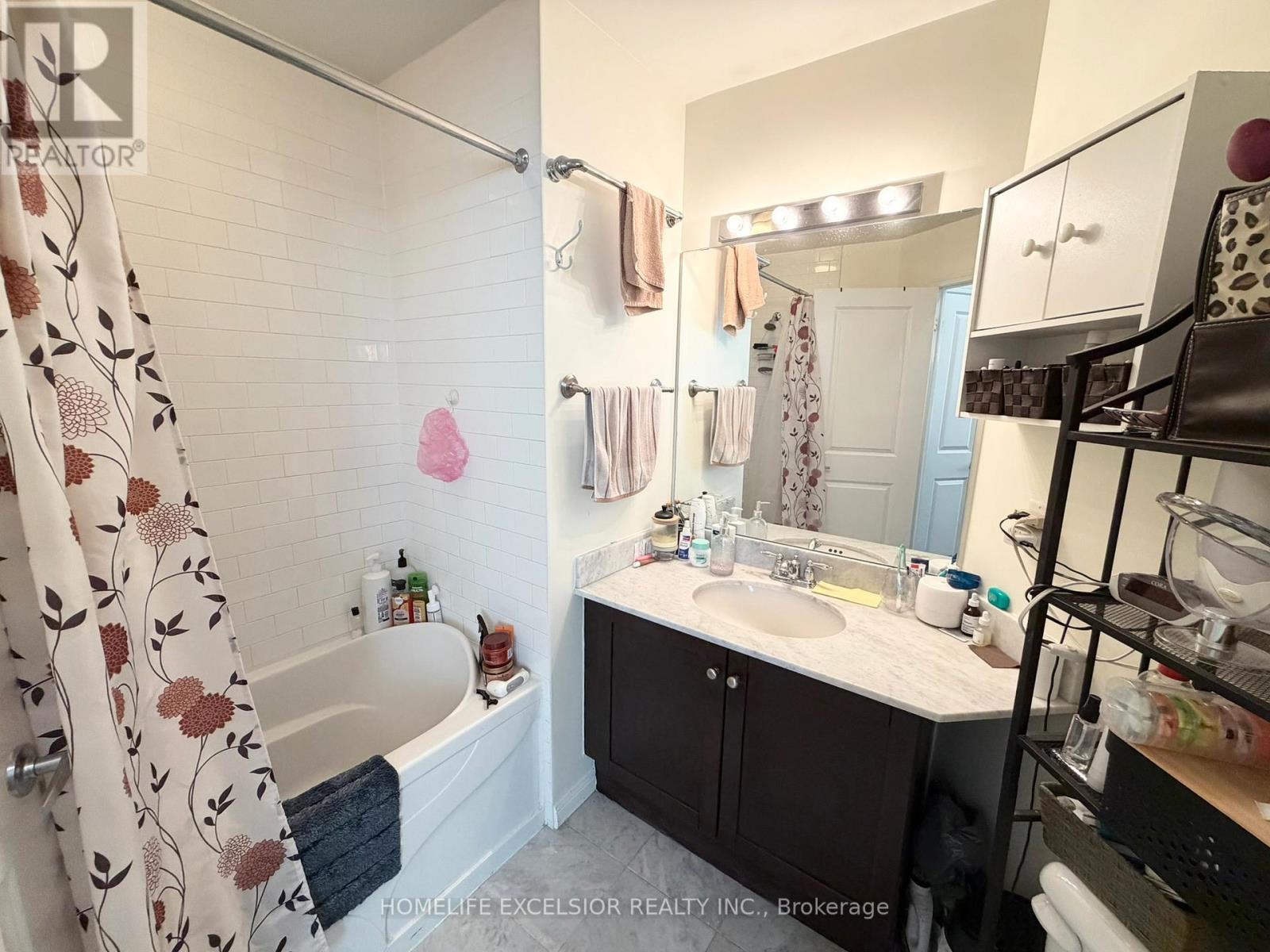 2411 - 15 Windermere Avenue, Toronto, Ontario M6S 5A2 - Photo 11 - W12832338