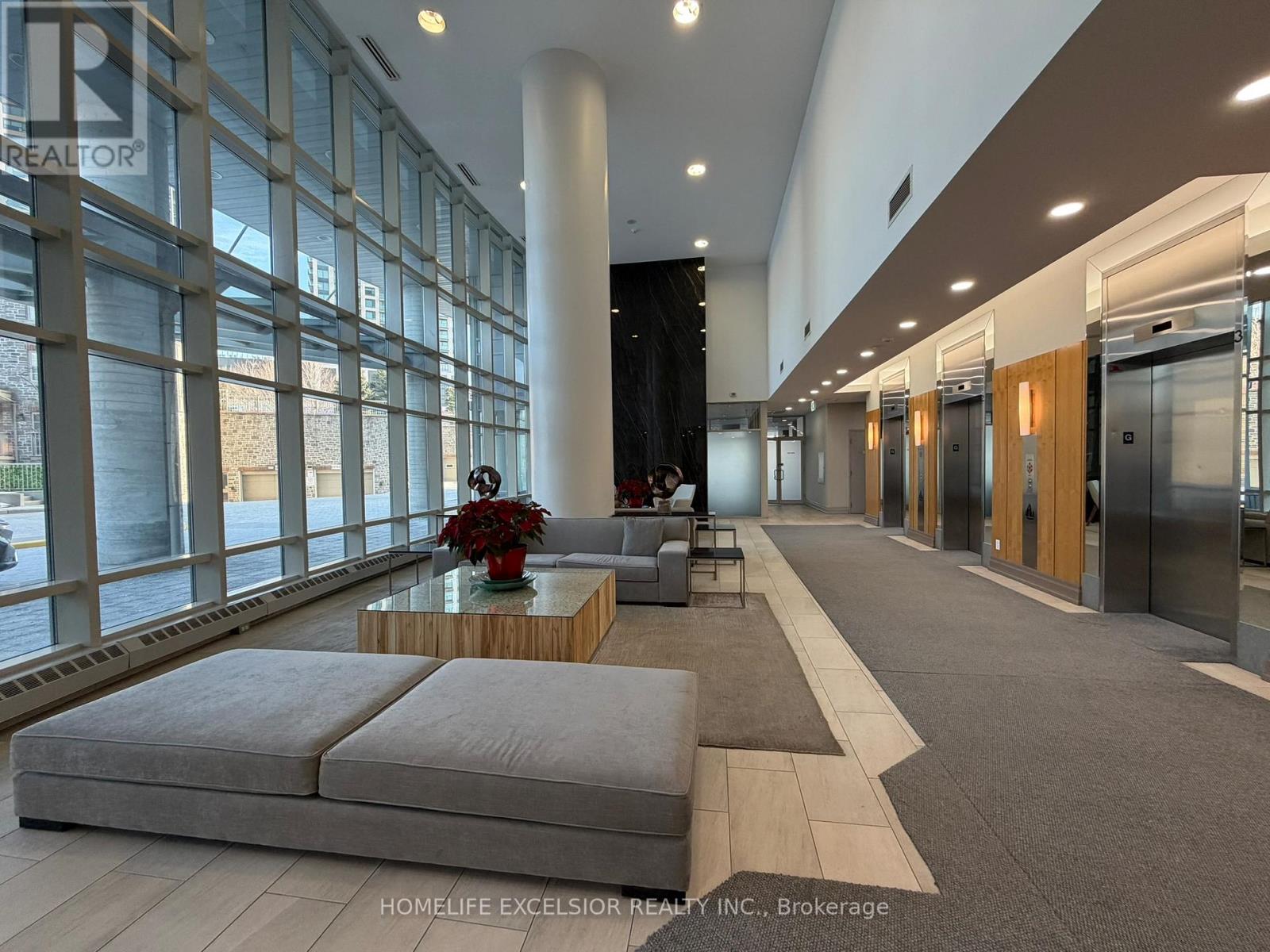 2411 - 15 Windermere Avenue, Toronto, Ontario M6S 5A2 - Photo 18 - W12832338