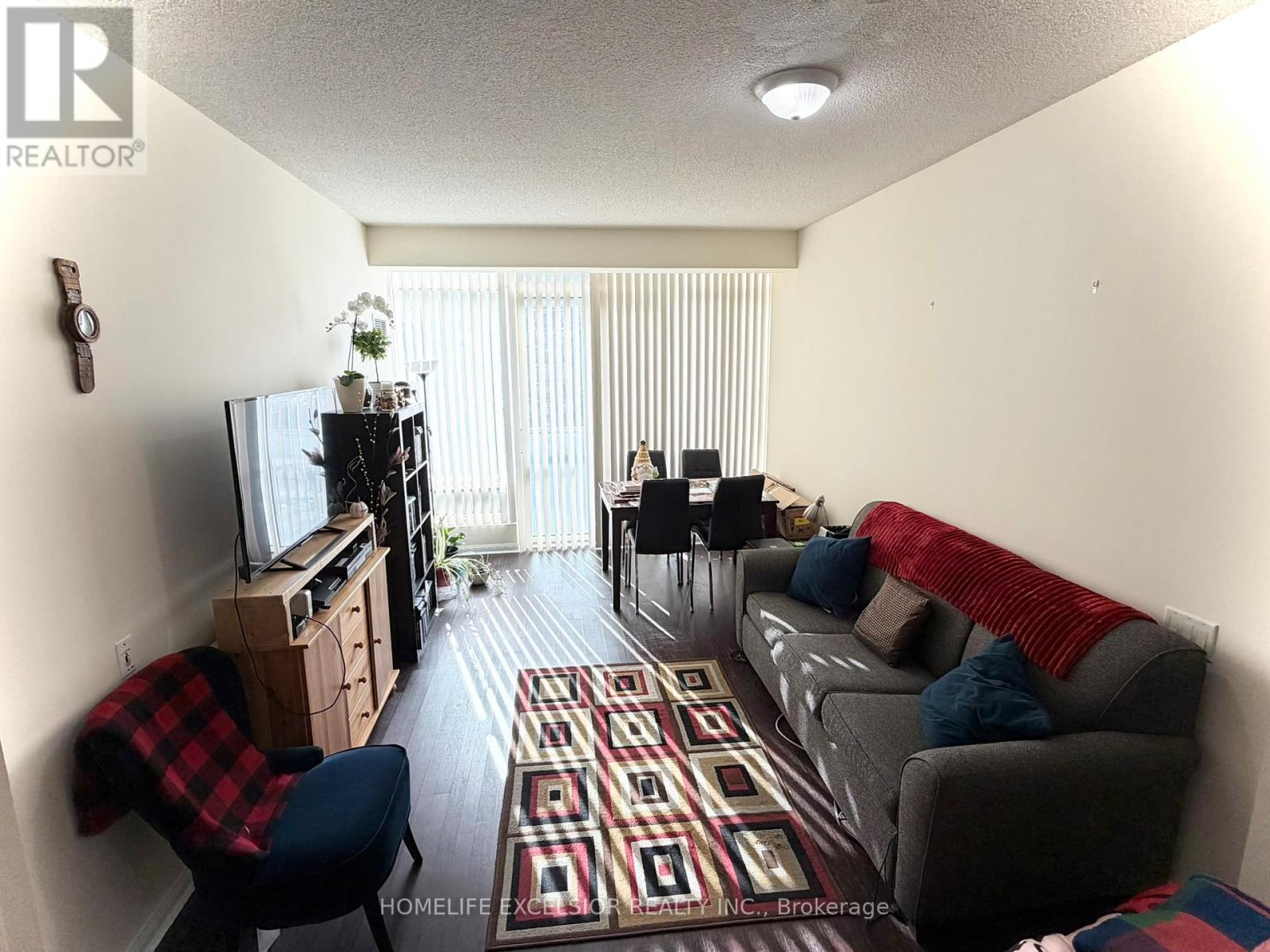 2411 - 15 Windermere Avenue, Toronto, Ontario M6S 5A2 - Photo 2 - W12832338