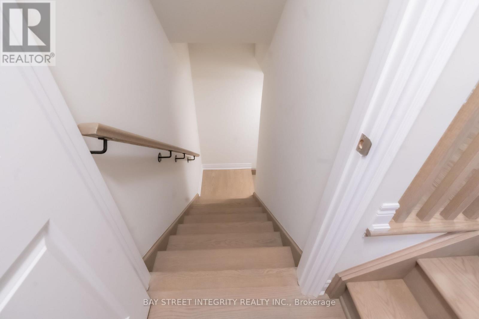 11 - 2184 Postmaster Drive, Oakville, Ontario  L6M 5T1 - Photo 29 - W12832354