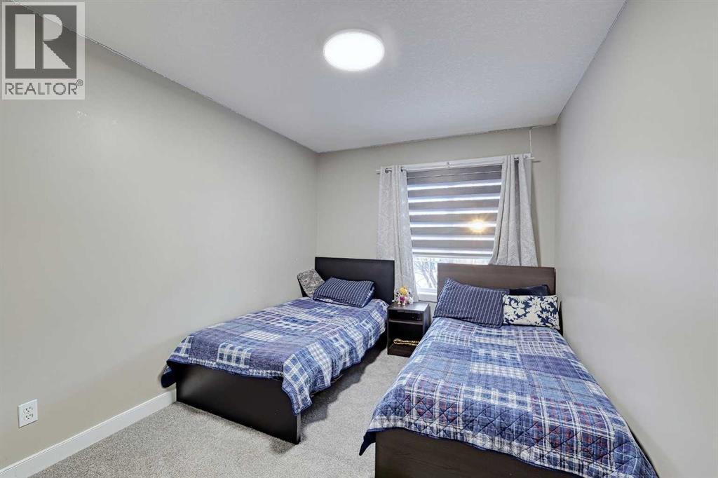 303 Saddlebrook Way Ne, Calgary, Alberta  T3J 0B4 - Photo 17 - A2288192