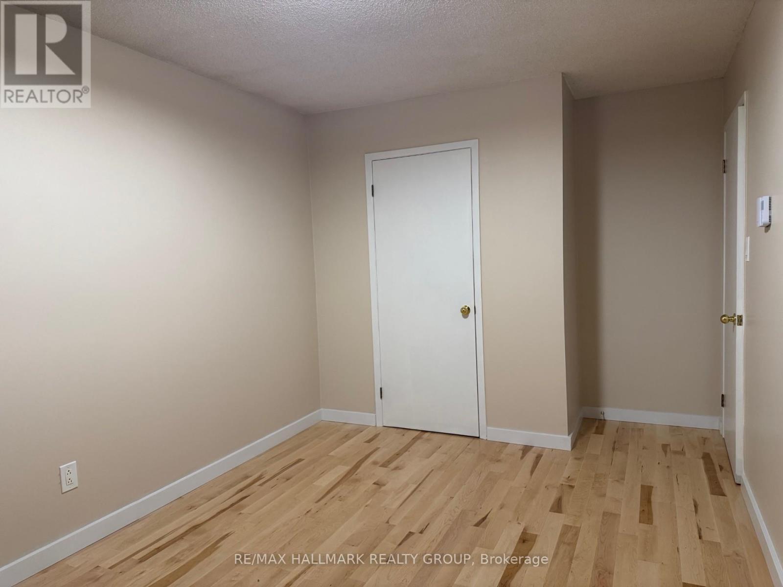 52 Halton Street, Perth, Ontario  K7H 2C6 - Photo 9 - X12579252