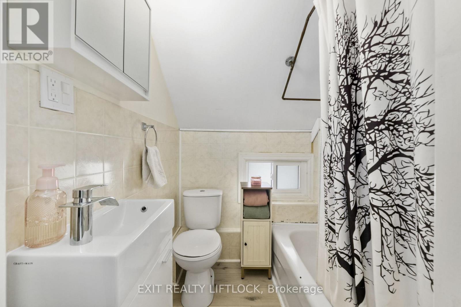 378 London Street, Peterborough, Ontario  K9H 2Z8 - Photo 18 - X12832426